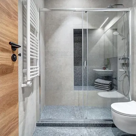 Апартаменты Domillion 2bdr Modern Old Town Retreat So1d Вильнюс