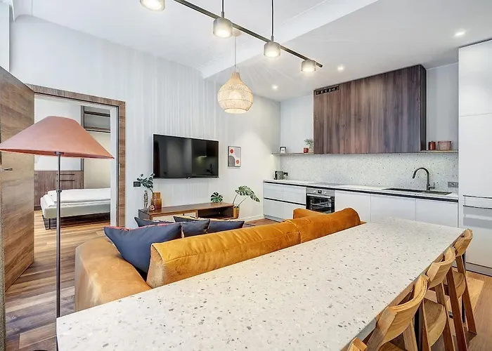 Domillion 2bdr Modern Old Town Retreat So1d