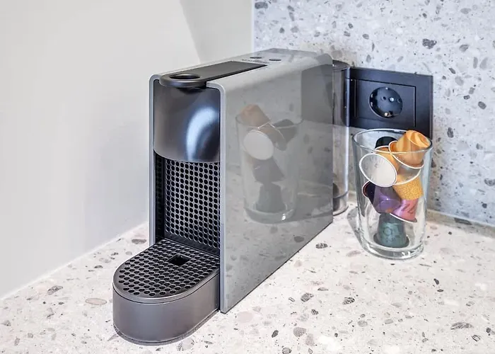 Domillion 2bdr Modern Old Town Retreat So1d *