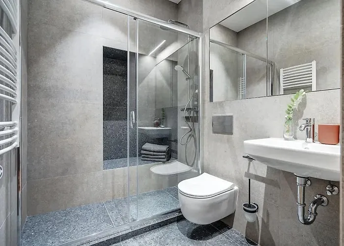 Butas Domillion 2bdr Modern Old Town Retreat So1d