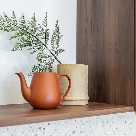 Domillion 2bdr Modern Old Town Retreat So1d דירה *