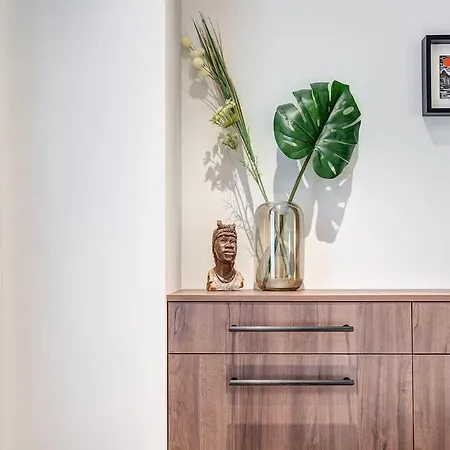 Domillion 2bdr Modern Old Town Retreat So1d וילנה