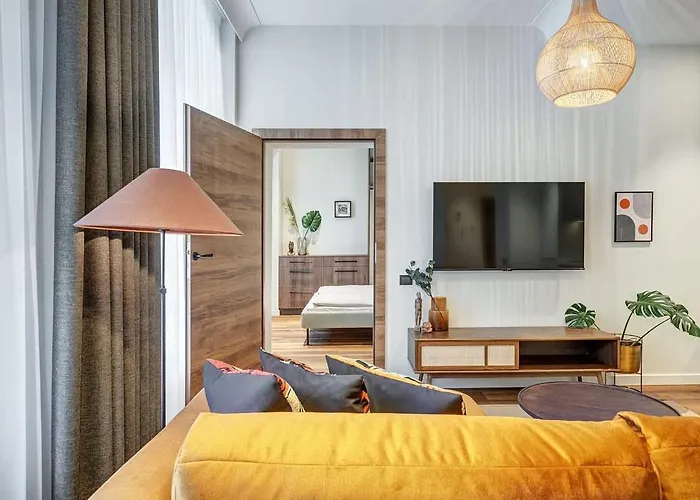 Domillion 2bdr Modern Old Town Retreat So1d דירה