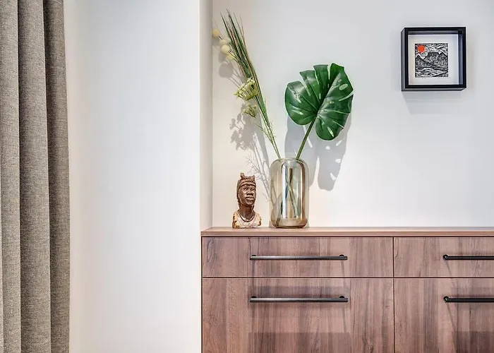 Domillion 2bdr Modern Old Town Retreat So1d וילנה