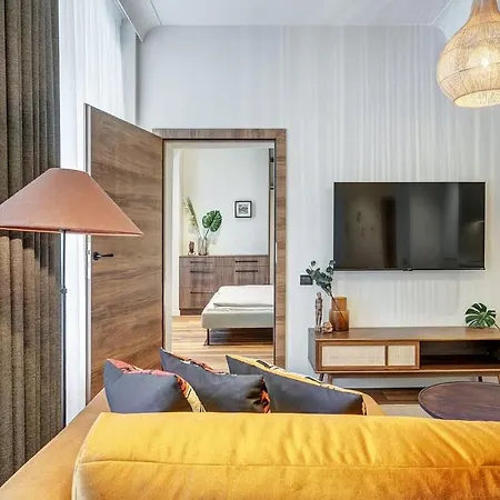 Domillion 2bdr Modern Old Town Retreat So1d Apartament