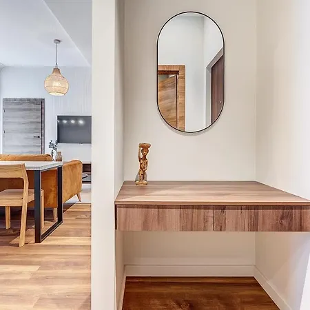 Domillion 2bdr Modern Old Town Retreat So1d Apartament
